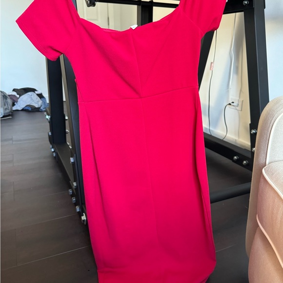 PinkBlush Red Solid Off Shoulder Maternity Fitted Dress size small - Picture 4 of 5